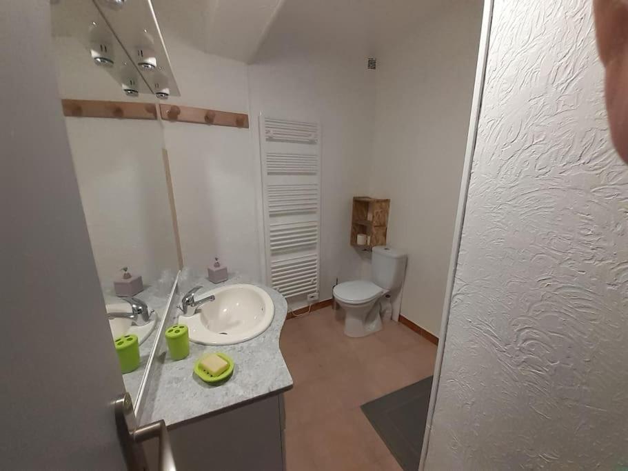 Apartment F2 De Caractere Dans Un Hameau Typique Provencal
